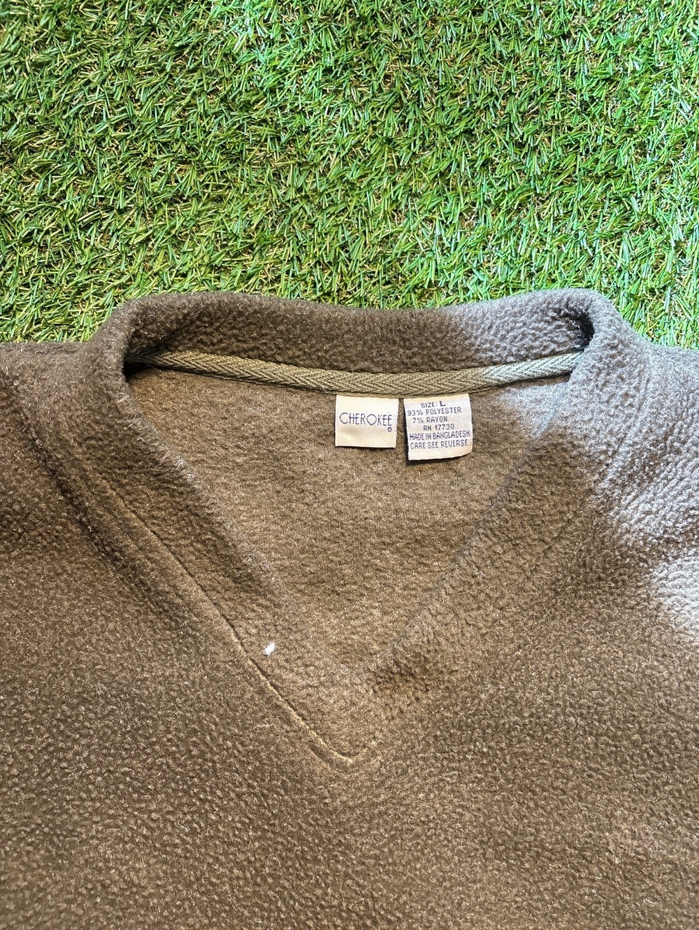 2000s cherokee crewneck